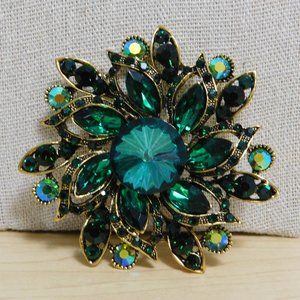Gold Tone Emerald Green Rhinestone Brooch/Pendant- NWT
